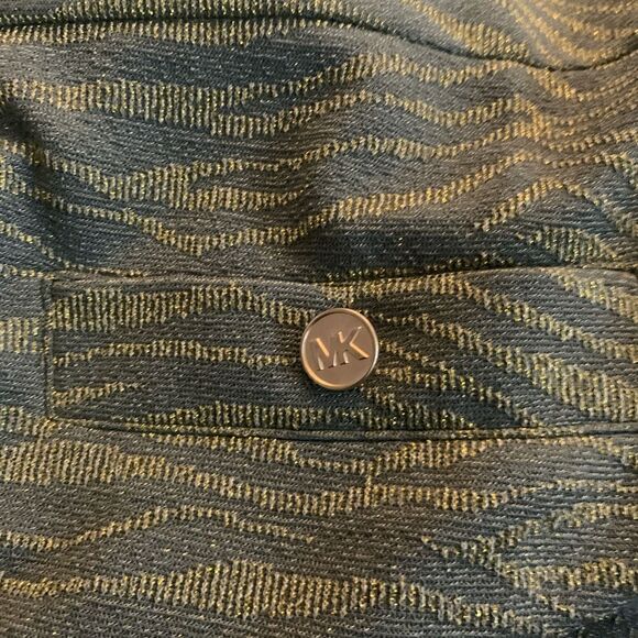 Michael Kors womans mini skirt perfect for summer. NWOT - Picture 6 of 7